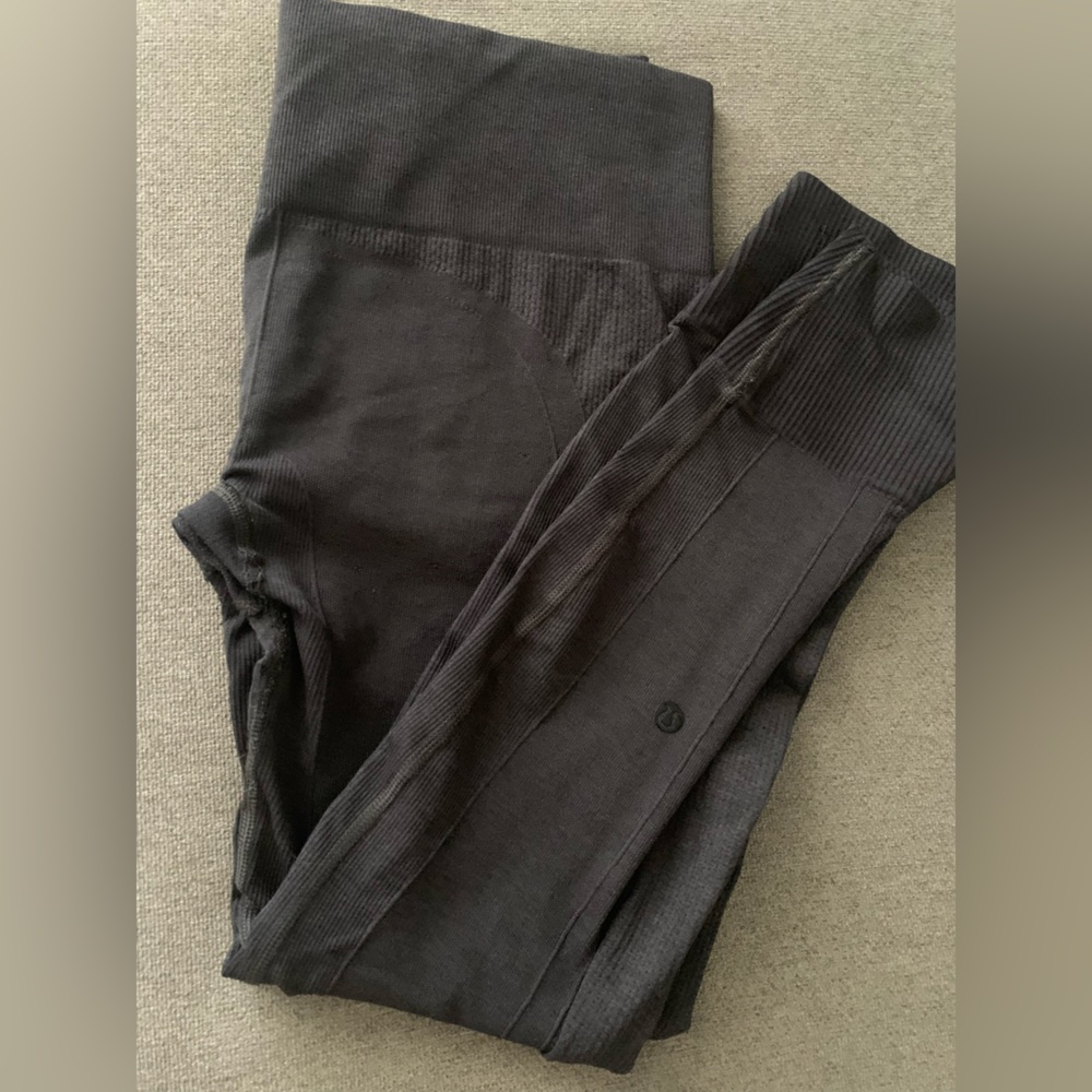 LuLuLemon cropped leggings